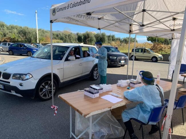 Coronavirus a Catania e provincia: su 526 tamponi sono 10 i casi di positività al drive-in di Calatabiano