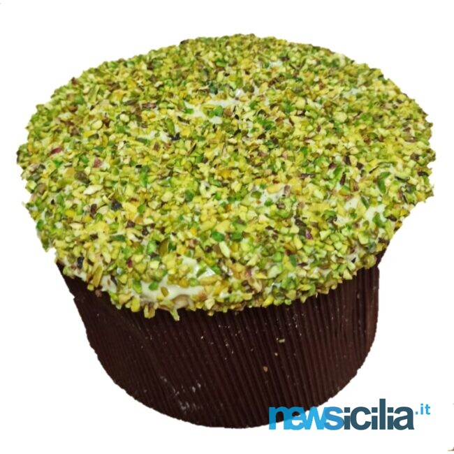 Panettone con cioccolato fondente 72% e caramelle Mou: la RICETTA dello Chef Rocco Cataneo – INGREDIENTI e PROCEDIMENTO
