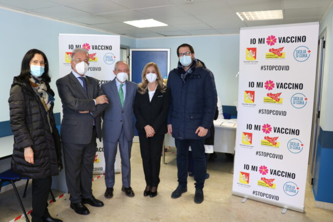 Covid Catania, al Cannizzaro arrivate le prime 1.170 dosi del vaccino Pfizer-Biontech – FOTO e VIDEO