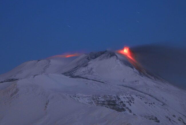 “Mamma Etna” è in fermento: le spettacolari FOTO dell’attività in corso
