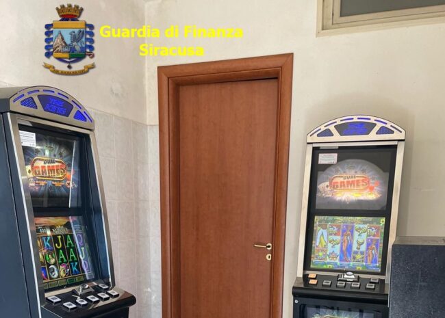 Blitz in un bar tabaccheria di Avola: slot machine attive in barba alle norme anti-Covid