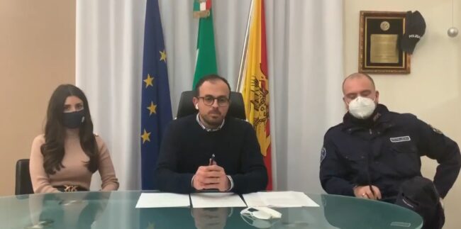 Rischio focolaio dopo “folle” festa, nuove chiusure e restrizioni: arriva “stretta” anti-Covid in Comune nel Siracusano