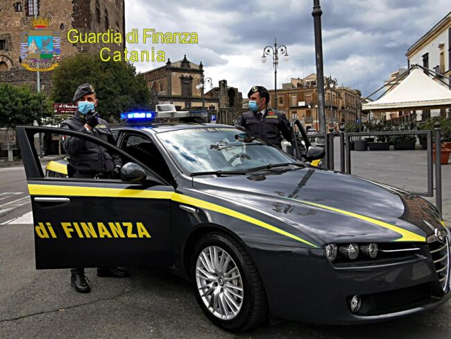 Allenamenti per false gare agonistiche: chiusa palestra nel Catanese, multa agli iscritti