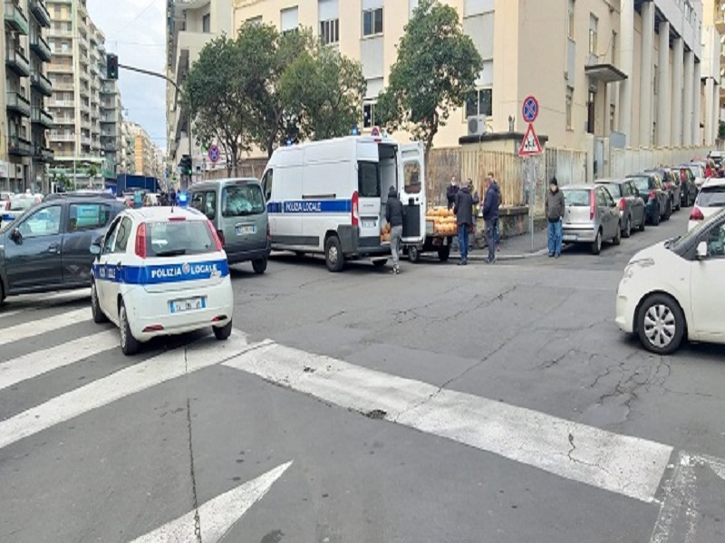 Catania, controlli della polizia municipale su rispetto Dpcm: oltre 3mila euro di sanzioni