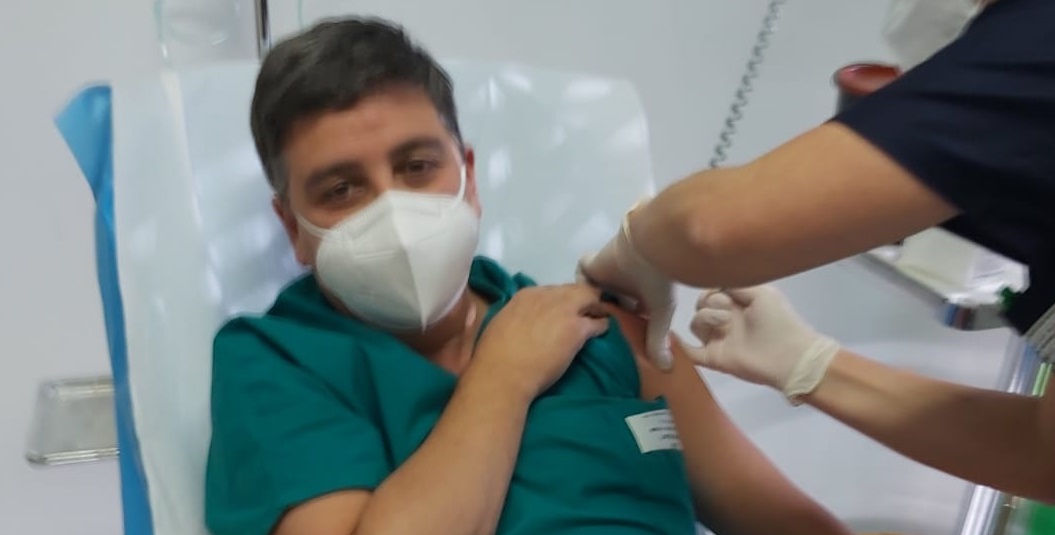Vaccini anti Covid, l’appello del medico catanese Raffaele Lanteri ai siciliani: “Non bisogna avere paura”