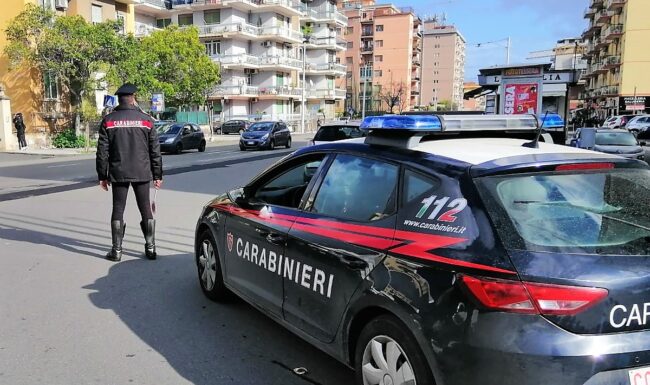 Catania, 17enne fugge dalla comunità e ruba uno scooter insieme a un complice: arrestato