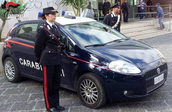 Dalla sparatoria all’abusivismo, rientro dei “Caminanti” a Noto: serrati i controlli dei carabinieri