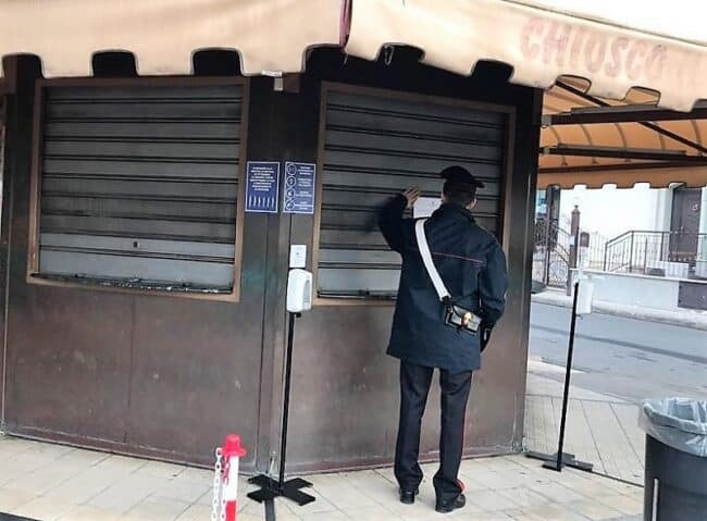 Controlli Covid nel Catanese, cliente consuma colazione al banco: chiuso chiosco