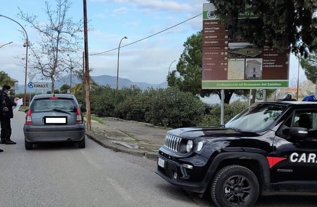 Controlli anti-Covid nel Catanese, sanzionati 4 giovani: “Siamo stati a casa di amici”