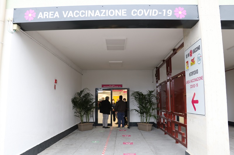 Catania, in funzione nuovi ambulatori per vaccino anti-Covid all’ospedale Cannizzaro