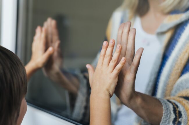 Feste separate e auguri a distanza: a dividere le famiglie siciliane la mancanza di lavoro prima del Covid