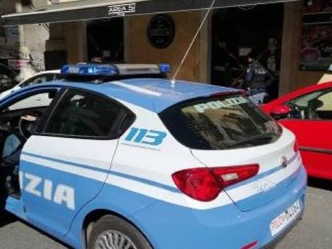 Catania, musica ad alto volume e luci stroboscopiche: chiuso per la quarta volta il pub Area 51 – FOTO