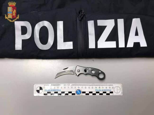 In giro per Vittoria con l’amico nonostante il coprifuoco: 20enne con coltello e marijuana