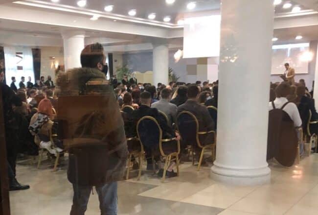 Convegno di imprenditori in barba alle norme anti-Covid: sanzioni per un totale di 40mila euro