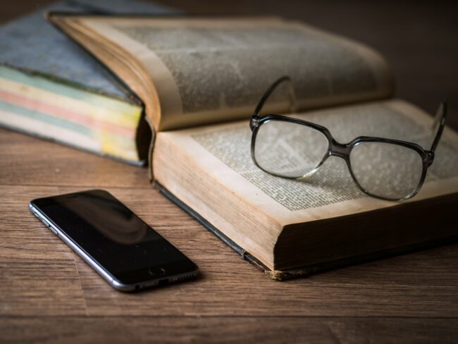 Le donne divorano libri, ma in Sicilia si legge poco: ecco l’identikit del lettore tra Covid-19 e innovazione