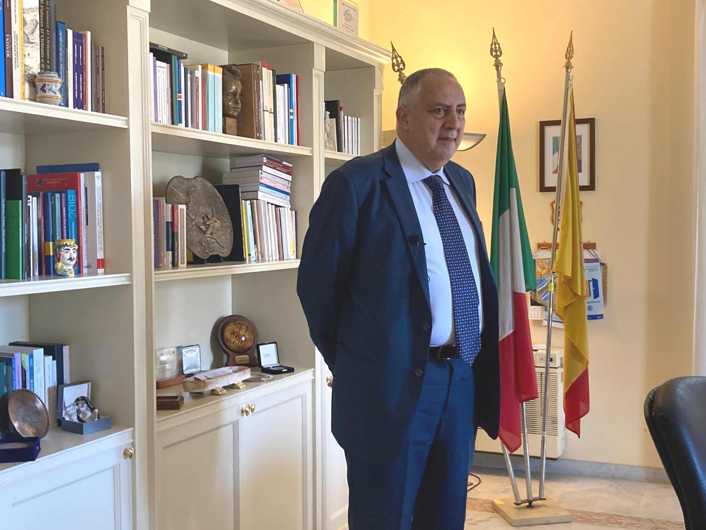 Roberto Lagalla sfida Micciché e lascia la giunta Musumeci: si candida a sindaco di Palermo con l’Udc