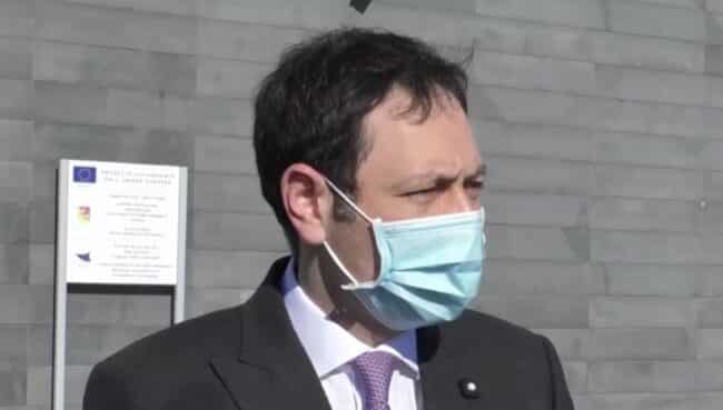 Covid-19 Sicilia, vaccini per gli over 80 al San Marco. Assessore Razza: “Bella giornata, ci apre alla speranza”