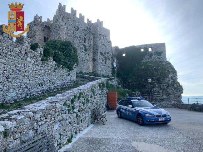 Alcamo, scoperta e sequestrata auto clonata sulla Strada Statale 113
