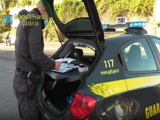 Controlli anti-Covid a Catania via mare e terra: 23 sanzioni, 277 cittadini controllati – FOTO e VIDEO