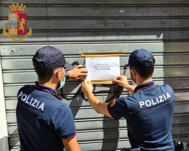 Senza mascherina e distanza, 4 clienti intenti a consumare bevande: chiuso un bar di Caltanissetta