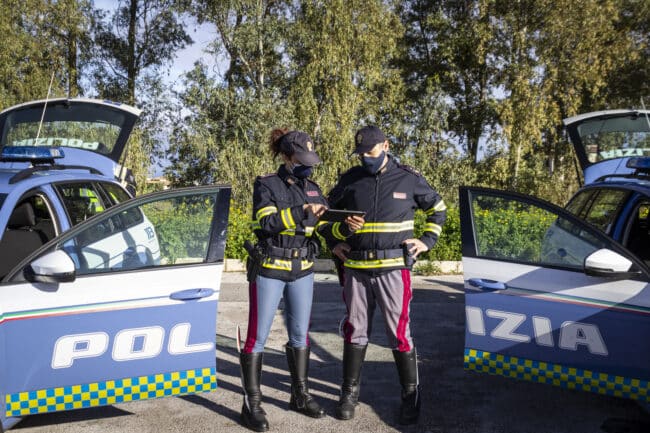 Screening massivo dei veicoli sulla A29, controlli straordinari e antidroga: i risultati