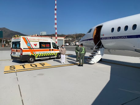 Dal Policlinico di Catania a Genova, trasporto d’urgenza per donna incinta con volo dell’aeronautica