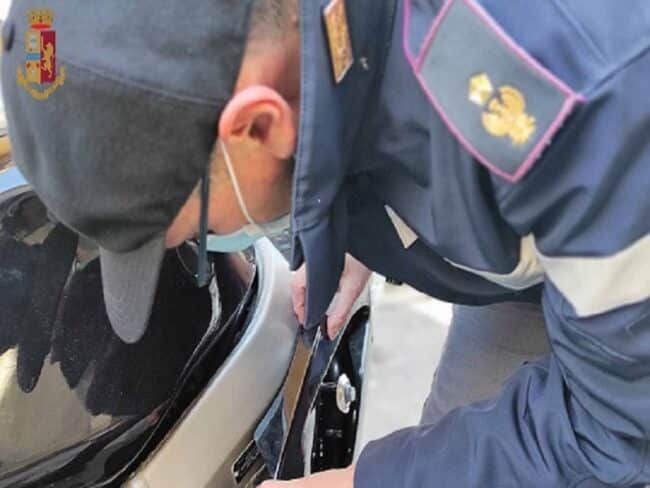 False documentazioni per immatricolazioni auto: indagate 12 persone – DETTAGLI