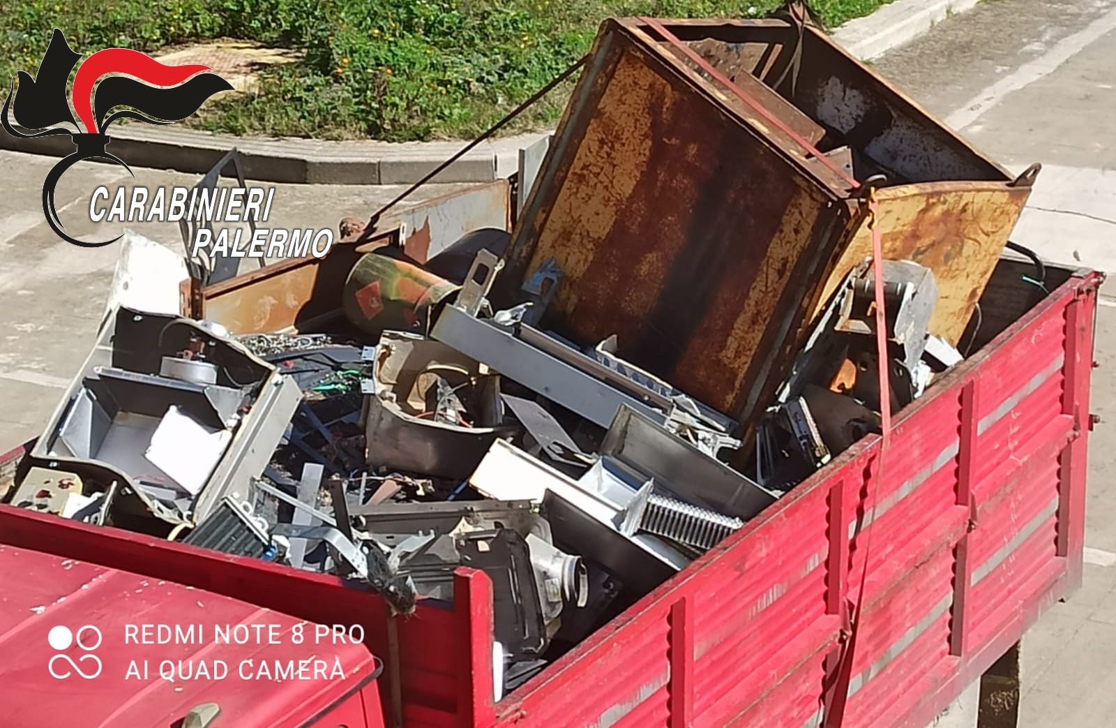 Furto di oltre 2mila chili di materiale ferroso in un’azienda di recupero rifiuti: 3 arrestati