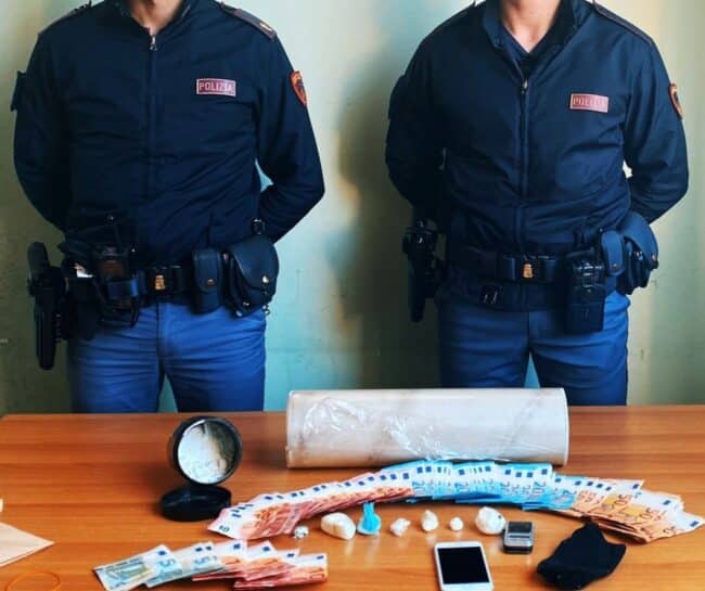 Messina, in casa con 50 grammi di cocaina e oltre mille euro di proventi: arrestato 27enne