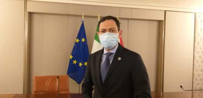 Coronavirus, l’assessore Razza sul lotto di vaccino 2856 e i decessi in Sicilia: “Dovere di chiarezza” – VIDEO