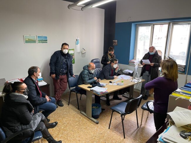 Emergenza cenere dell’Etna, a Riposto chiesto lo stato di calamità: sospesa attività didattica per 3 giorni