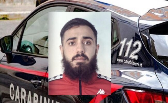 Rientra a casa a Catania dopo una rilassante passeggiata, ma è ai domiciliari: arrestato 24enne