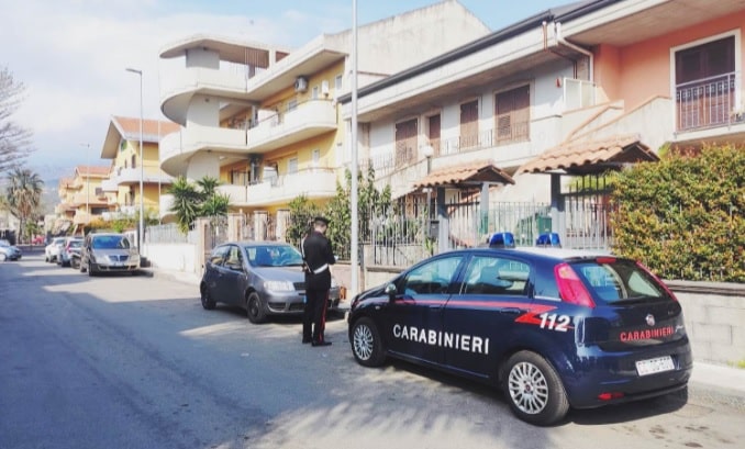 Minorenne ruba televisore nel Catanese, 17enne incastrato dalle telecamere di videosorveglianza