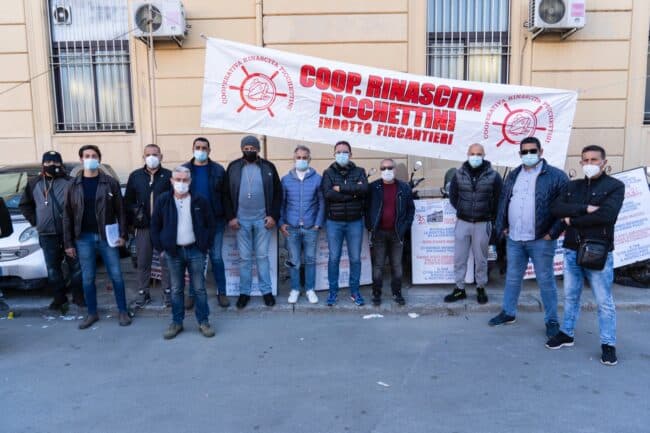 Palermo, la rabbia dei lavoratori della Picchettini: “Abbandonati da tutti”