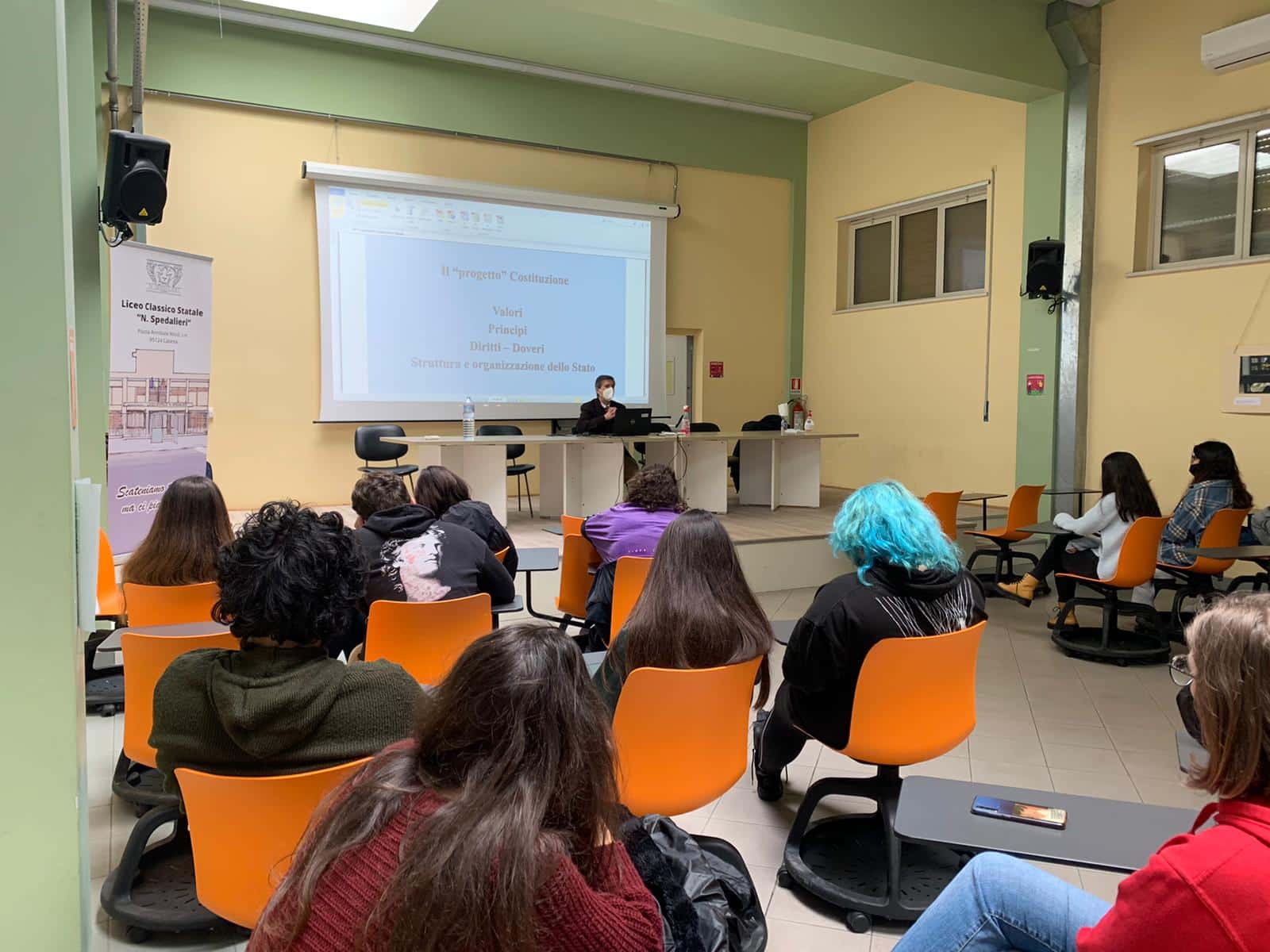 Le classi del Liceo classico Spedalieri di Catania dialogano con i valori della Costituzione