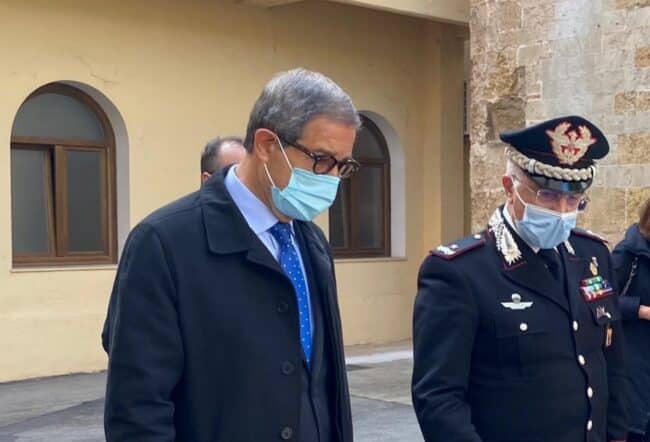 Caserma Dalla Chiesa, consegna ufficiale dei lavori di ristrutturazione: Nello Musumeci visita cantiere finanziato dalla Regione