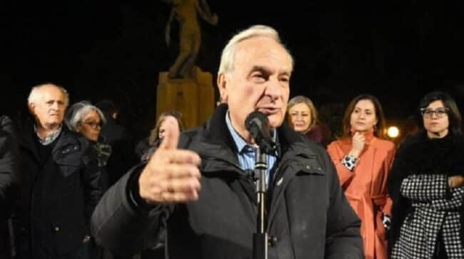 Furbetti del vaccino, si dimette il sindaco di Corleone colpito dallo scandalo: “Ho fatto la scelta giusta”