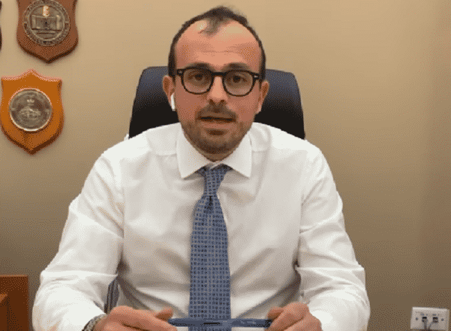 Covid Sicilia, nuove restrizioni dopo aumento contagi. Sindaco chiude tutto: “Provvedimento indispensabile”