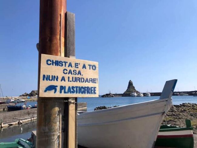 Acitrezza ripulita dai rifiuti, grande successo per l’evento di domenica organizzato da PlasticFree