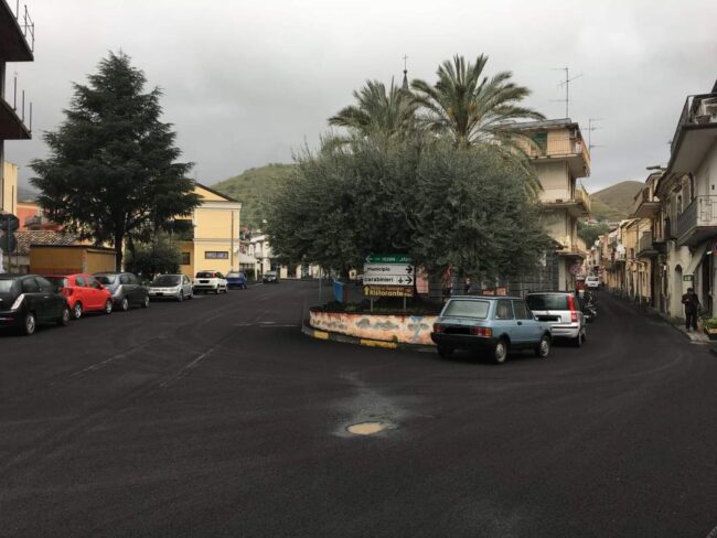 Emergenza cenere dell’Etna nel Catanese, ecco come conferire il materiale piroclastico: le modalità valide a Calatabiano