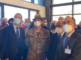 Catania, commissario per l’emergenza Covid Figliuolo in visita all’hub vaccinale di San Giuseppe La Rena