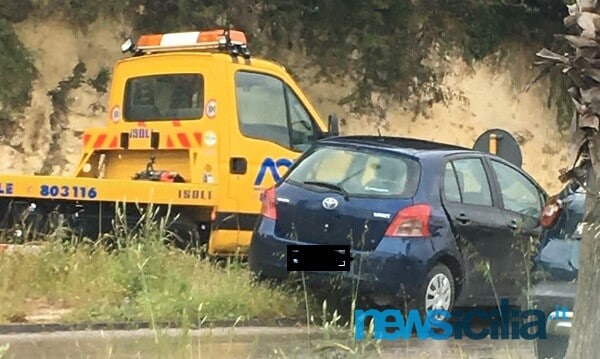 Mattinata di incidenti in Sicilia, nuovo sinistro nel Ragusano: 4 auto coinvolte, diversi i feriti