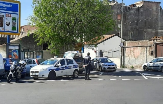 Catania “blindata” dalle forze dell’ordine, controllati 300 veicoli: 140 i verbali in alcune ore