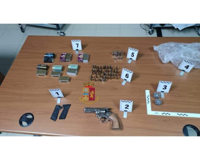 Operazione “Alto Impatto” nel quartiere di San Lorenzo: munizioni, droga e commercianti abusivi