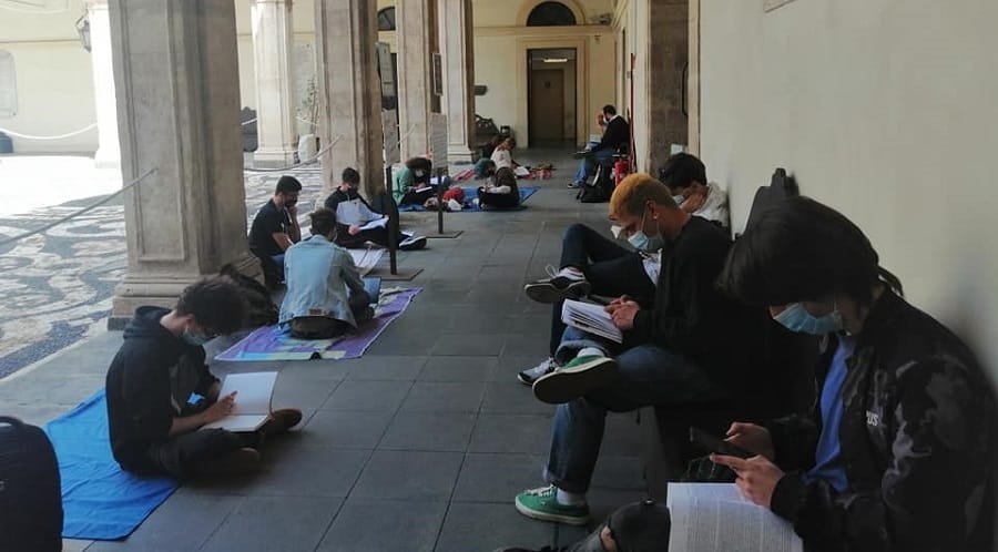 Catania, protesta al Rettorato: “Aprite le aule studio, è nostro diritto”. Il Rettore UniCt comunica le date