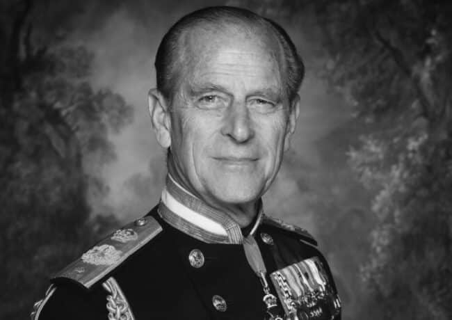 Principe Filippo, niente funerali di Stato per il marito della regina Elisabetta II: “Cerimonia privata”