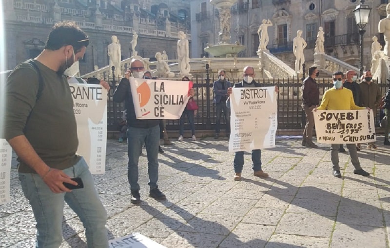 #IoApro fa tappa a Palermo, centinaia di ristoratori protestano contro i Dpcm: chieste riaperture immediate