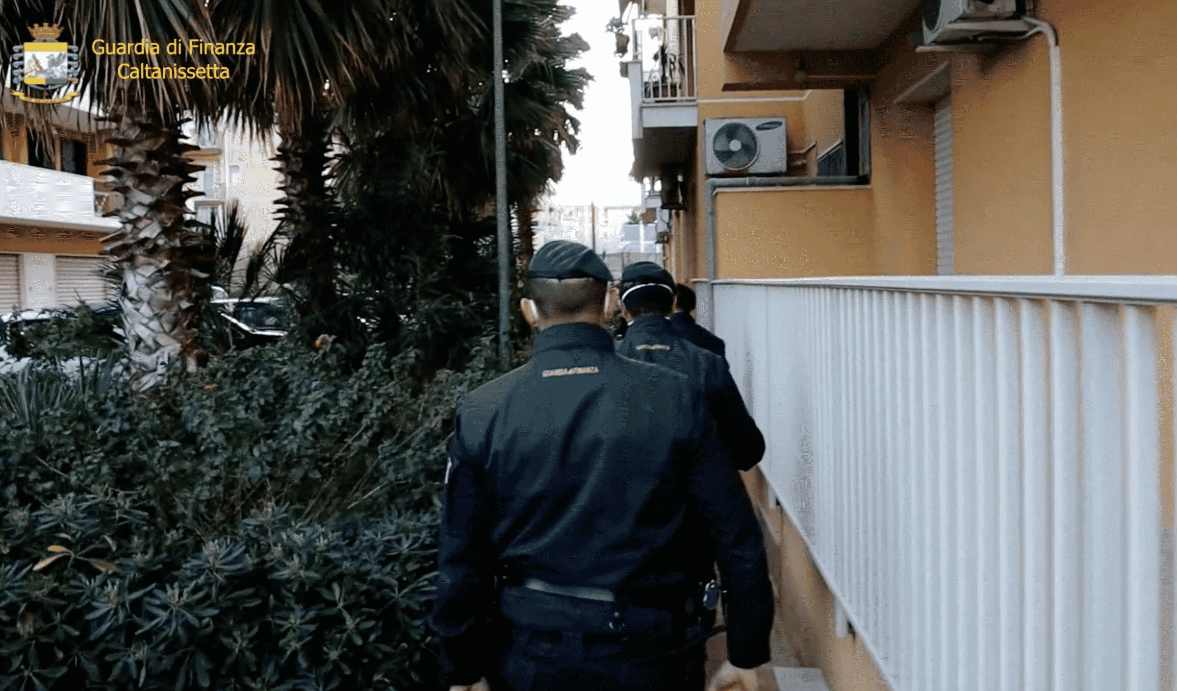 Bancarotta fraudolenta e autoriciclaggio: 8 arresti, coinvolti due catanesi – IL VIDEO