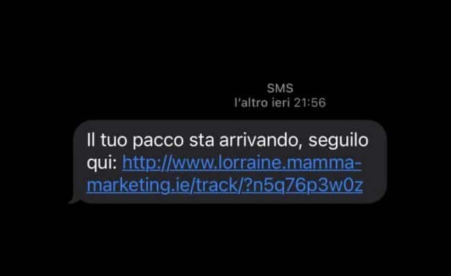 “Il tuo pacco sta arrivando, seguilo qui”: attenzione alla nuova truffa via SMS – DETTAGLI