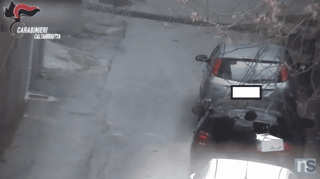 Assenteismo all’ospedale Sant’Elia, le telecamere li incastrano: nei guai 2 soggetti – NOMI, VIDEO